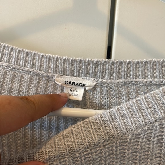 GARAGE flowy detailed sweater 🍂 - Picture 5 of 13